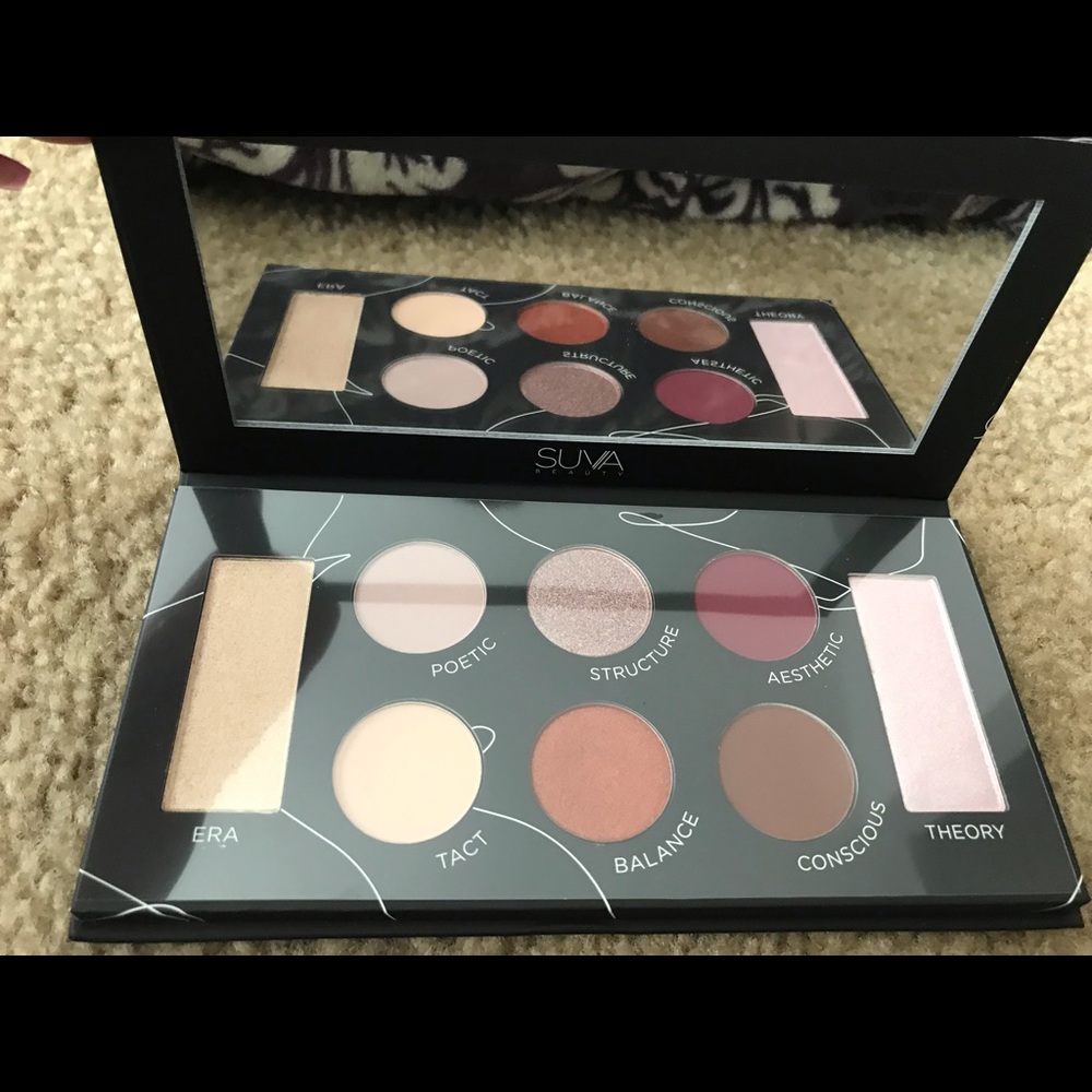 Makeup - Picture 2 of 3